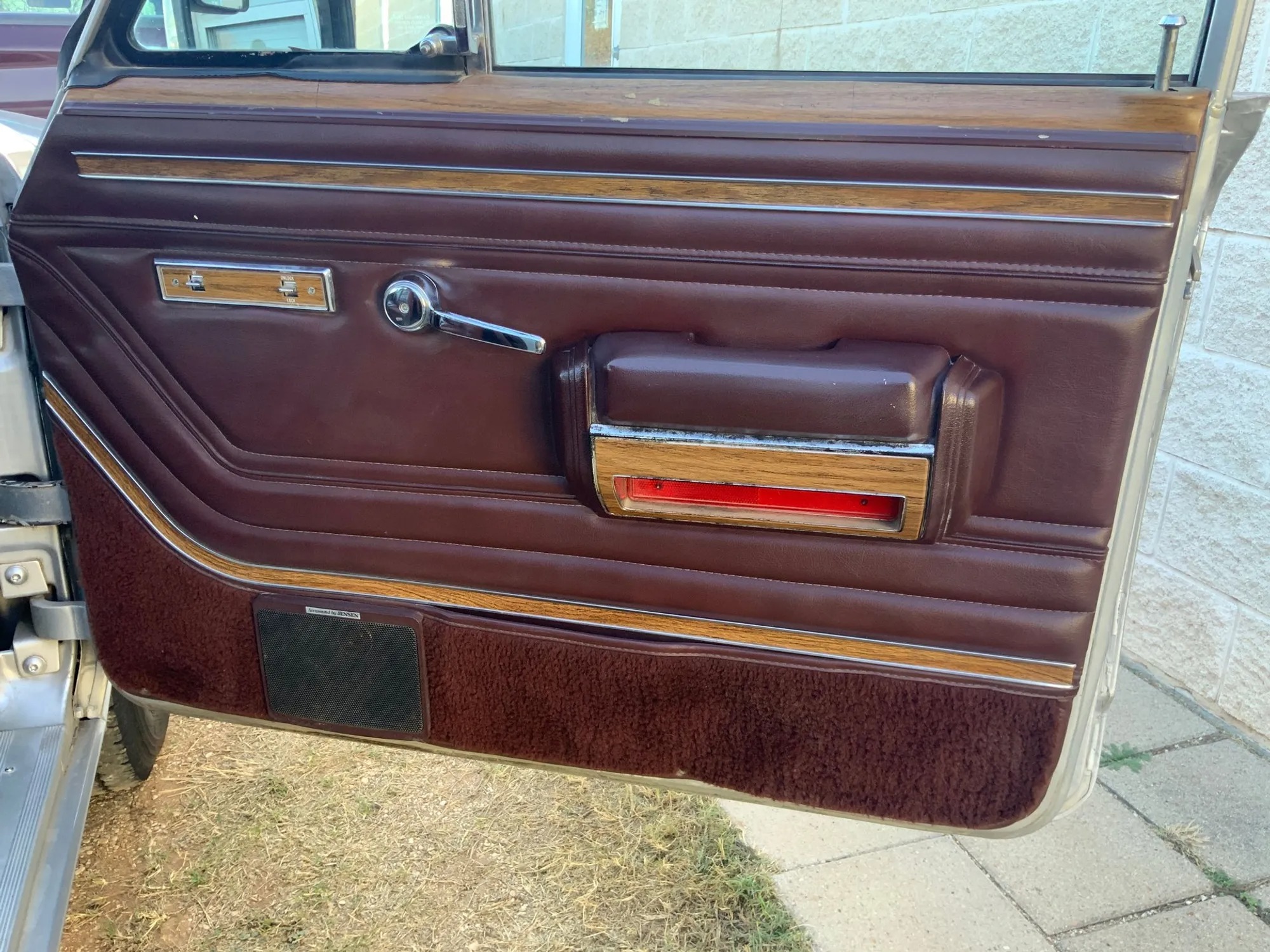 1987 Jeep Grand Wagoneer