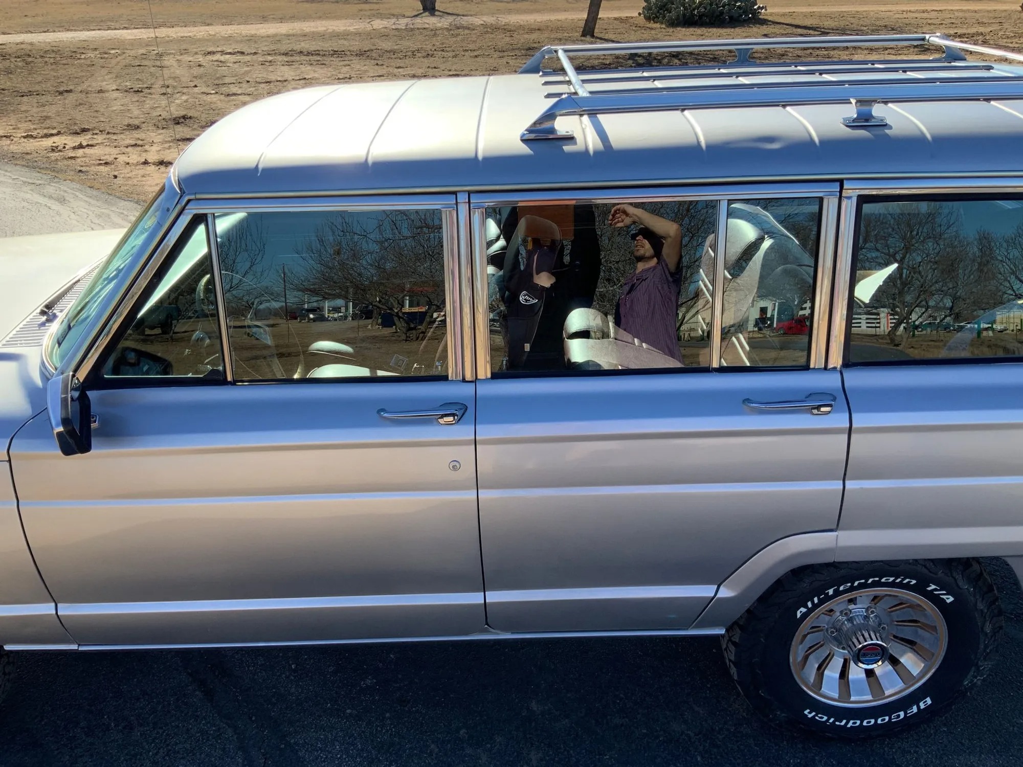 1987 Jeep Grand Wagoneer