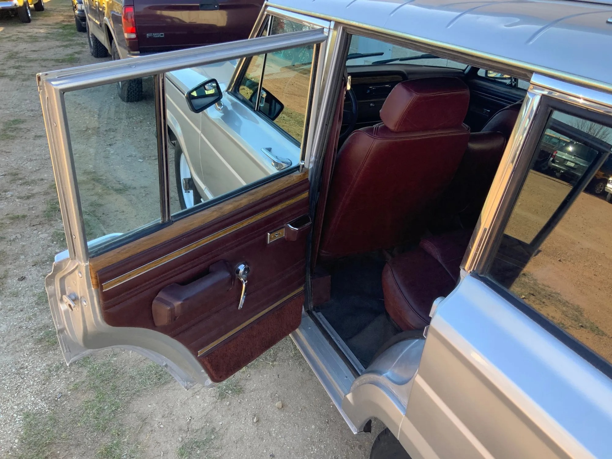 1987 Jeep Grand Wagoneer