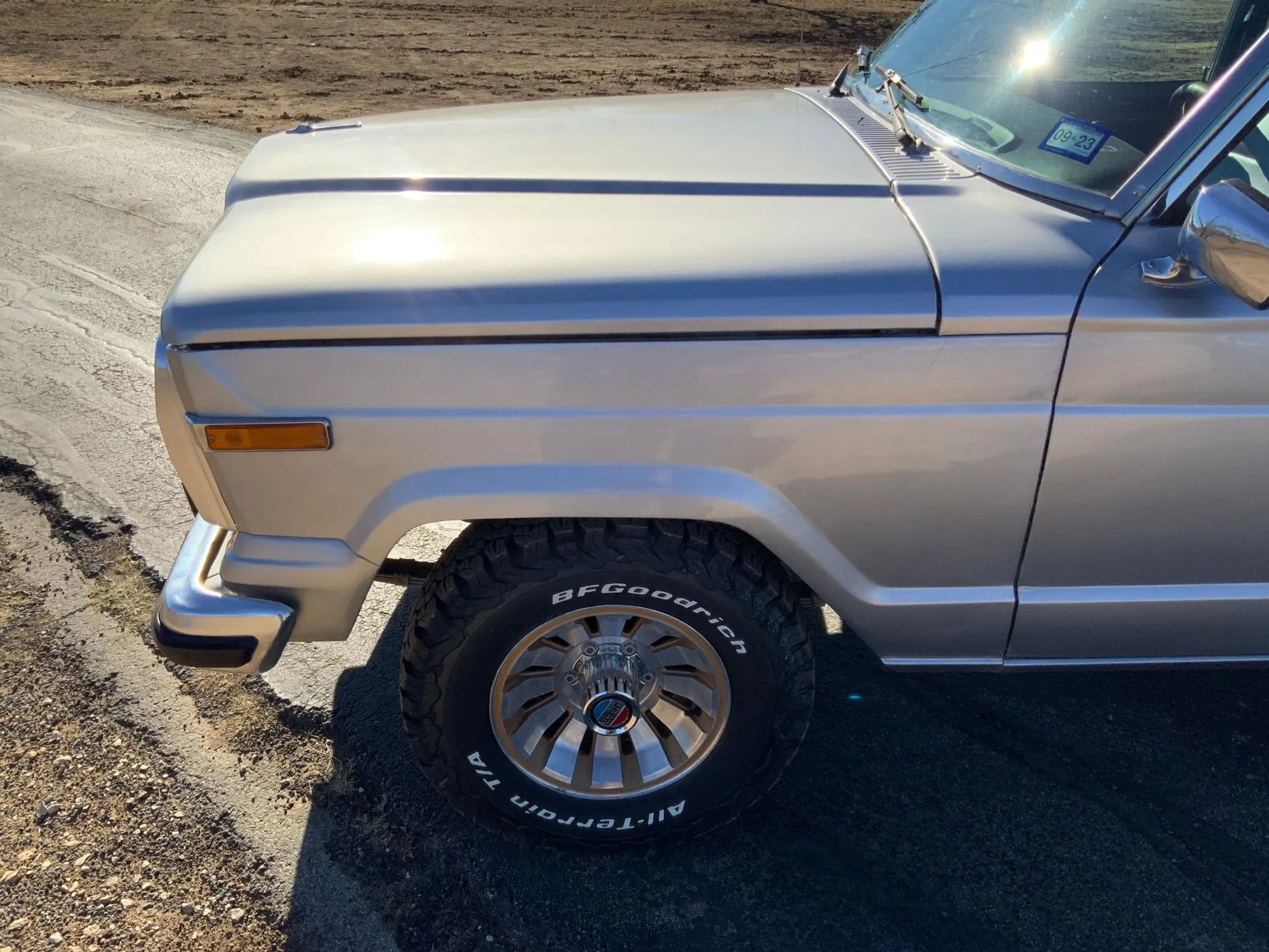 1987 Jeep Grand Wagoneer