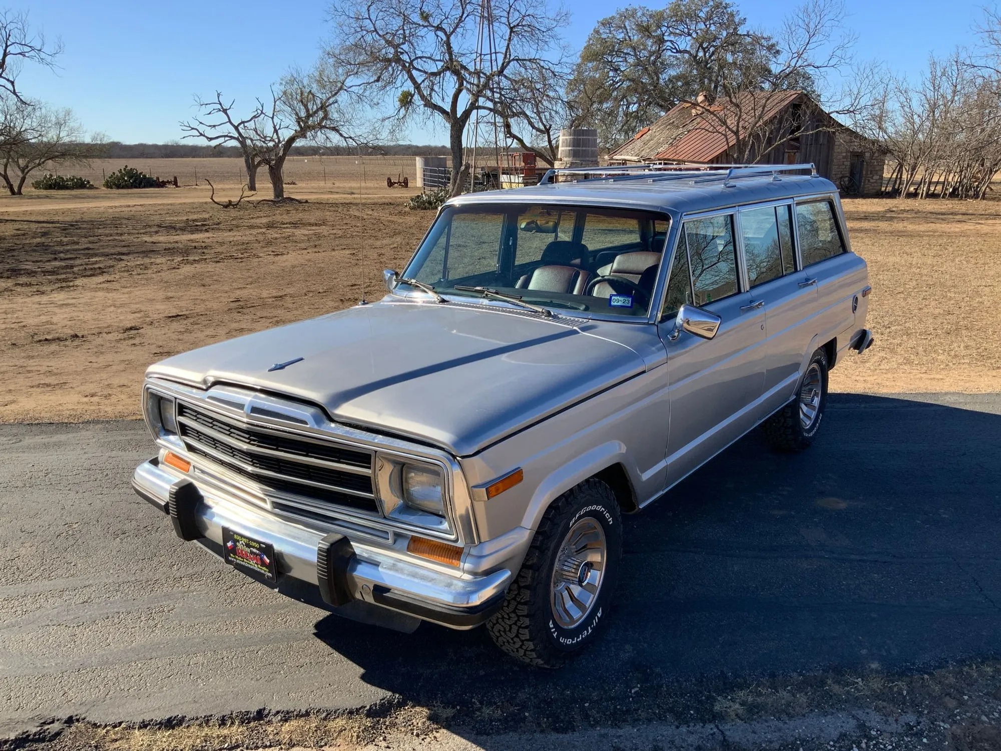  Jeep Grand Wagoneer