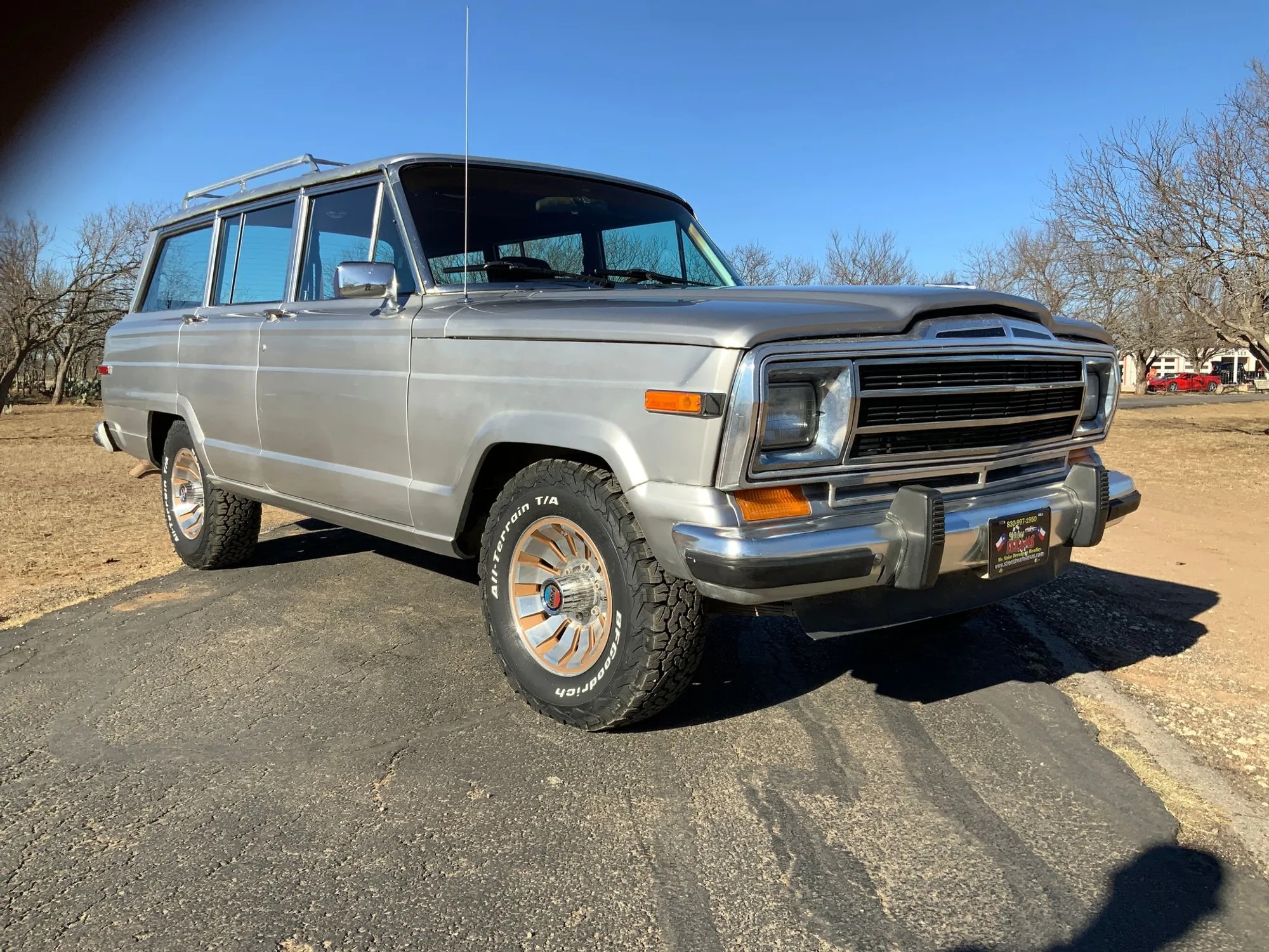 1987 Jeep Grand Wagoneer