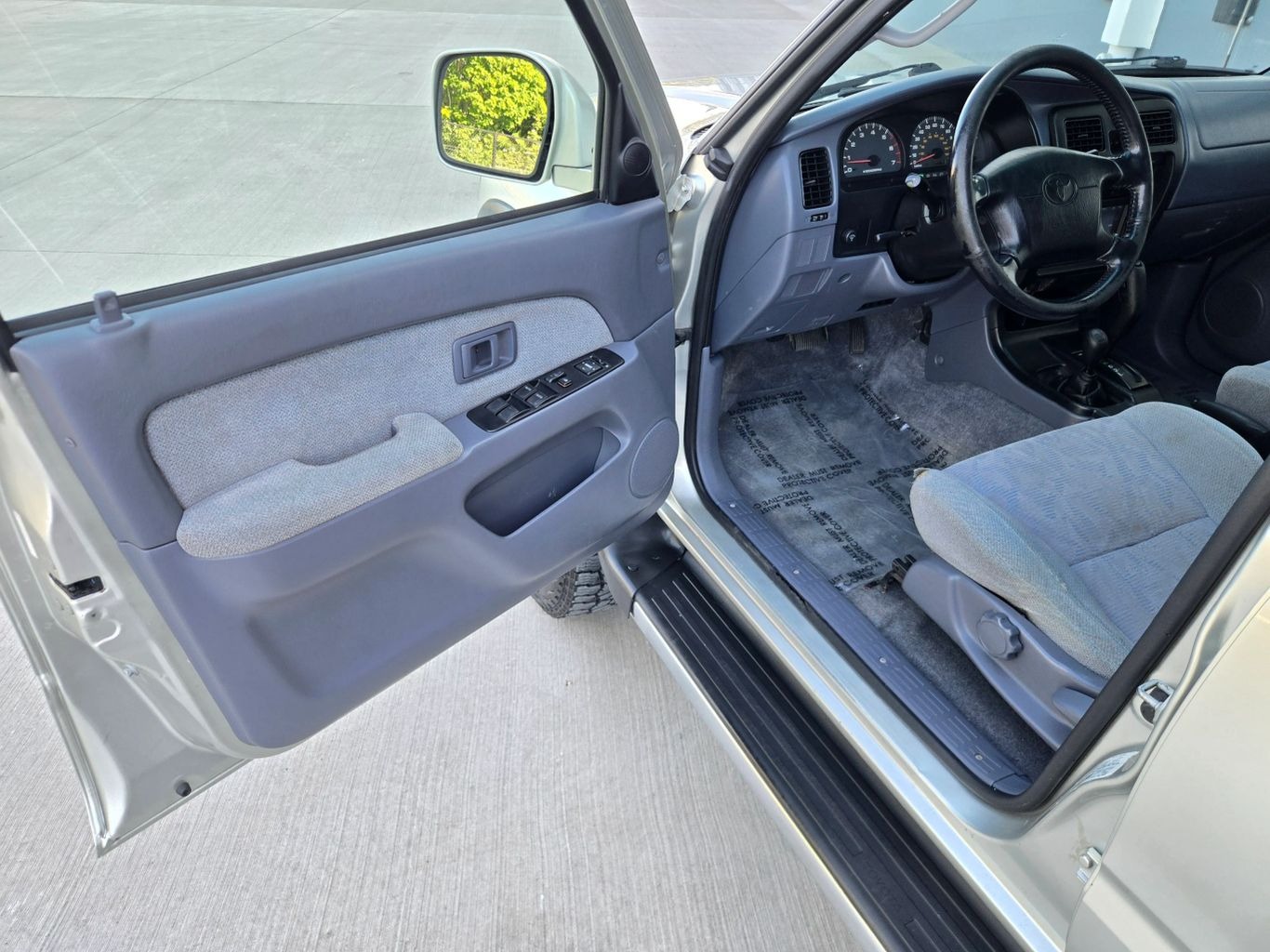 2000 Toyota 4Runner SR5