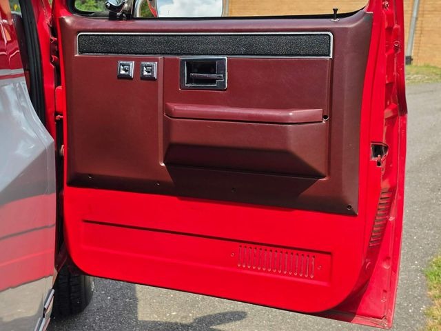 1983 Chevrolet C10 Scottsdale LWB