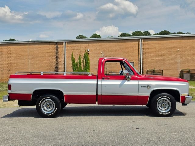 1983 Chevrolet C10 Scottsdale LWB - 2