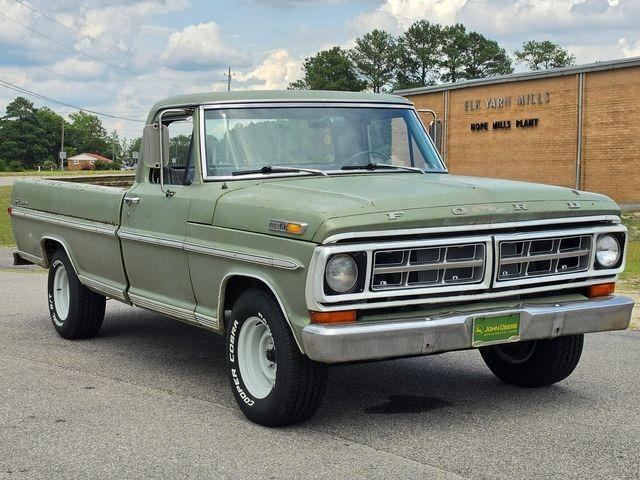  Ford F-100