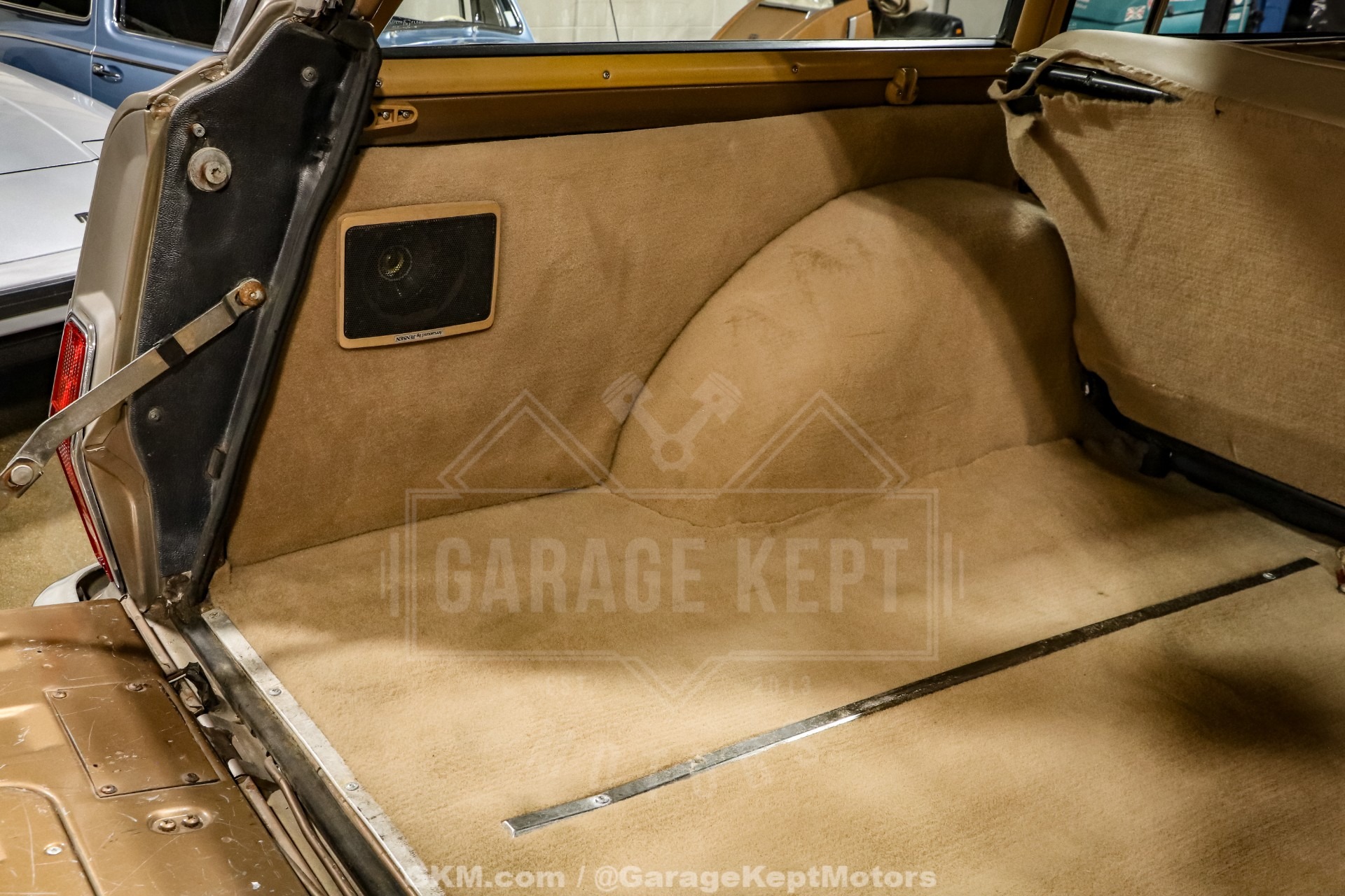 1988 Jeep Grand Wagoneer