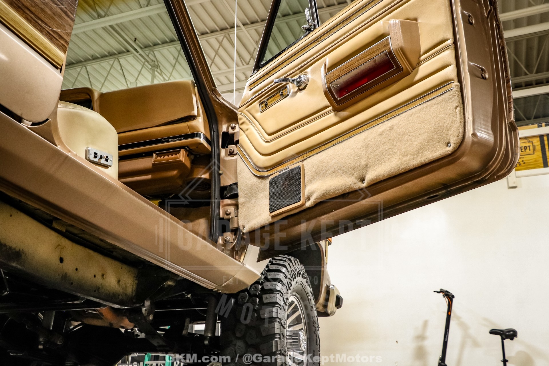 1988 Jeep Grand Wagoneer