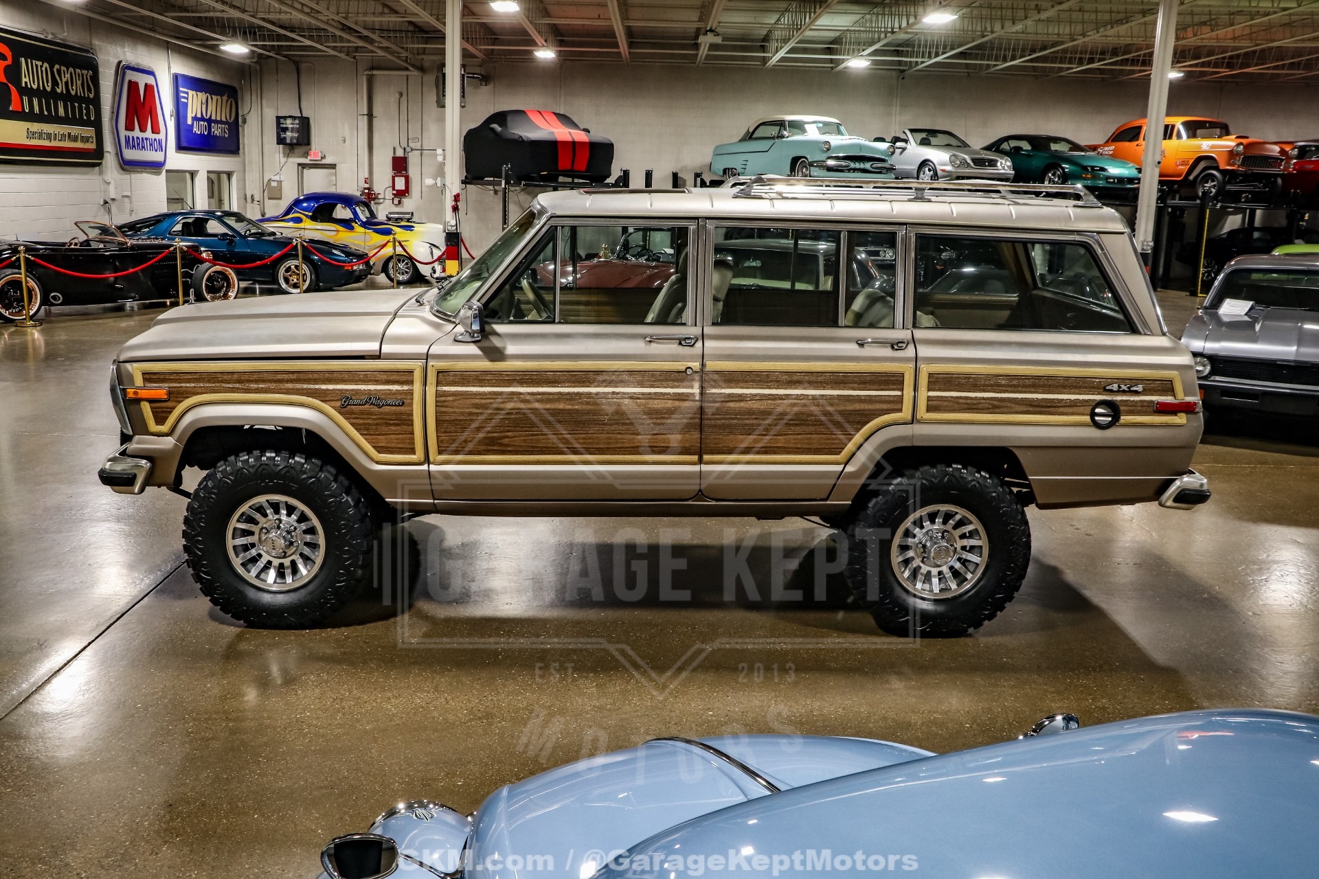 1988 Jeep Grand Wagoneer - 2