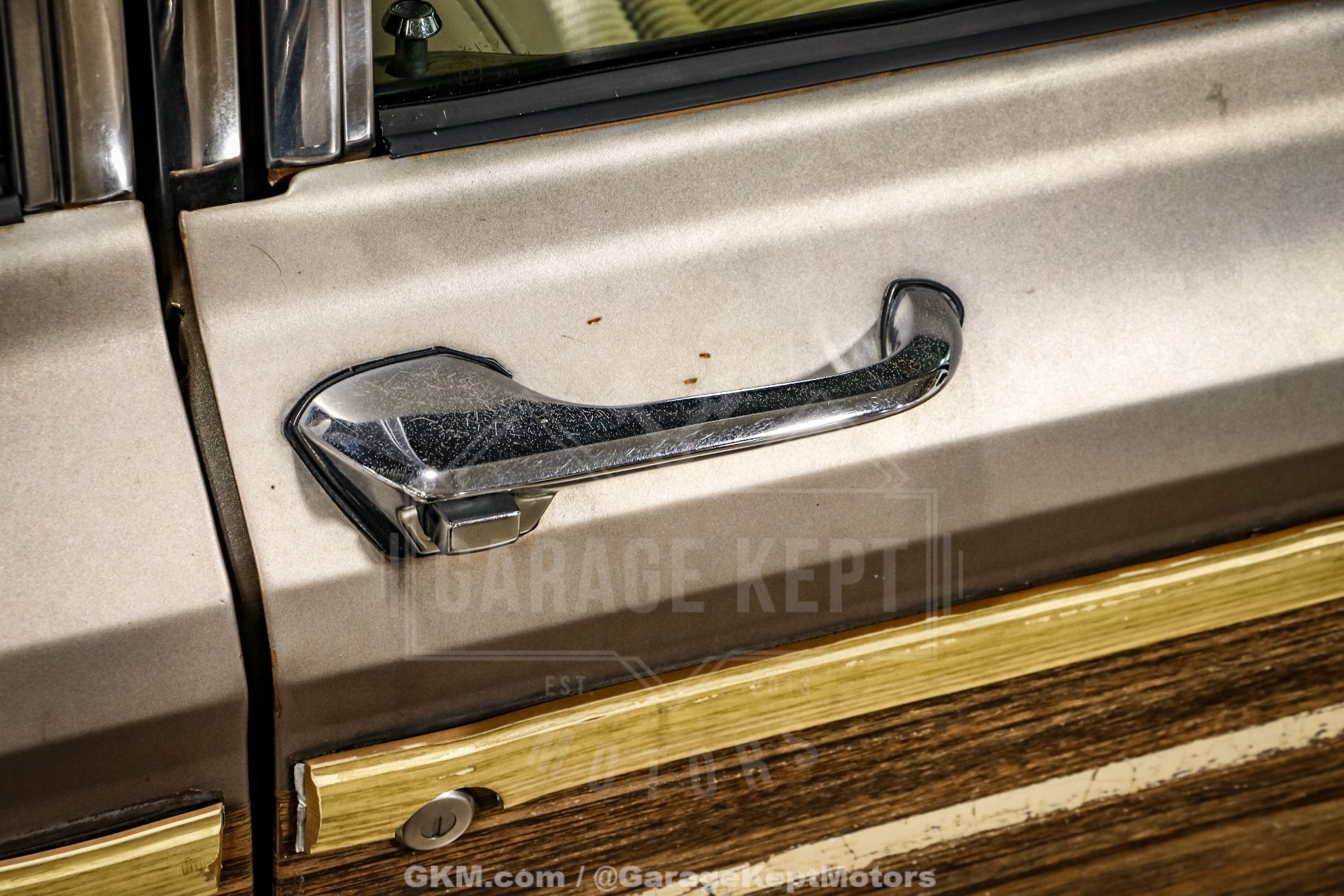 1988 Jeep Grand Wagoneer