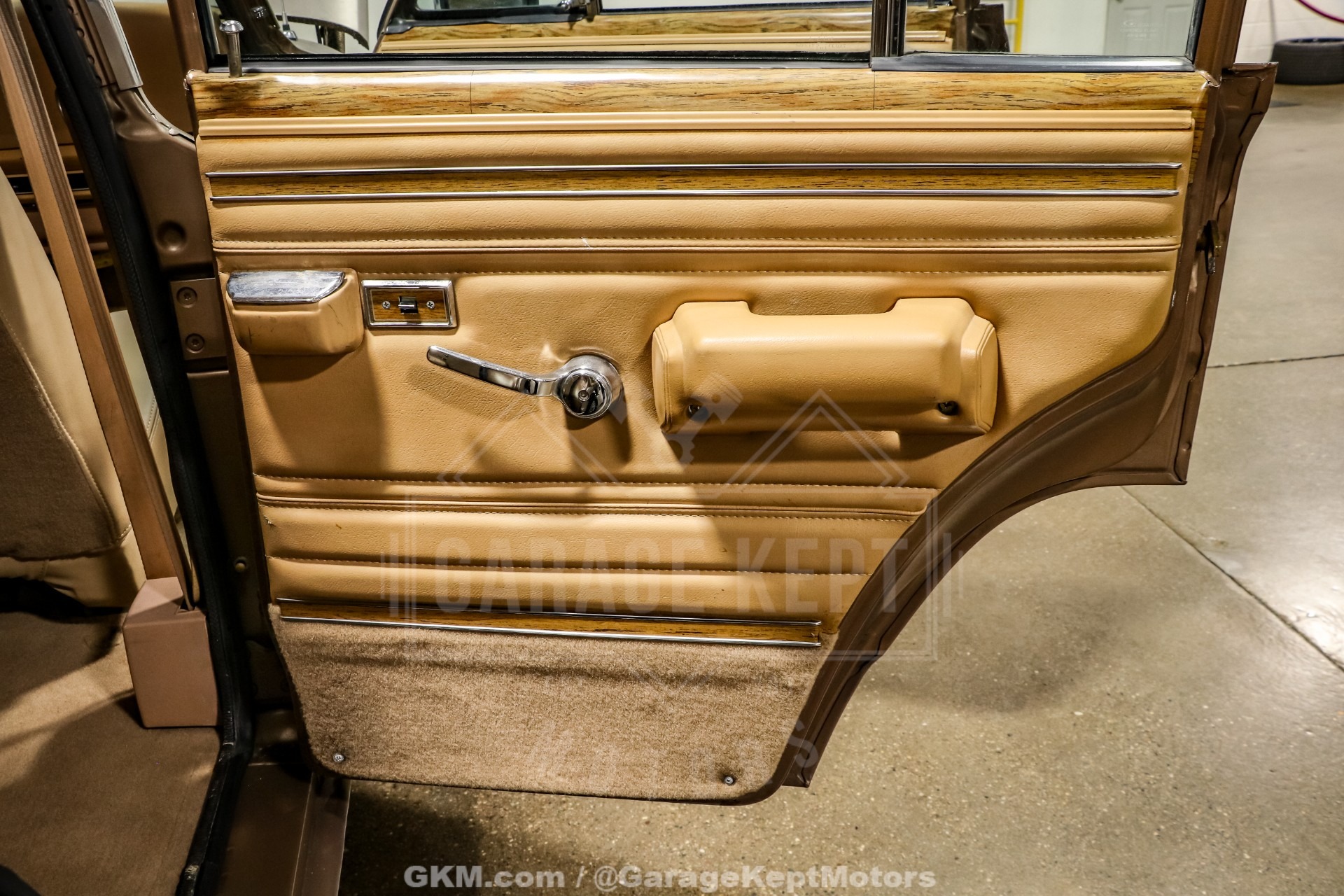 1988 Jeep Grand Wagoneer