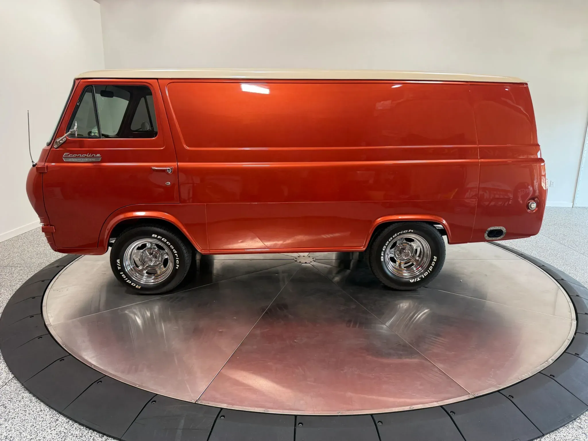 1966 Ford Econoline Supervan