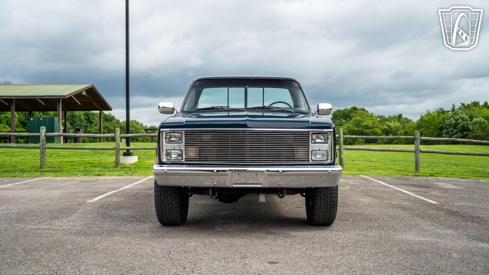 1985 Chevrolet K10 Silverado - 3