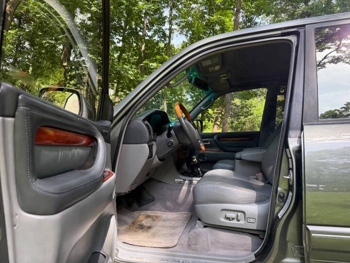 2002 Lexus LX 470