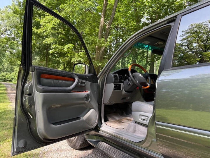 2002 Lexus LX 470