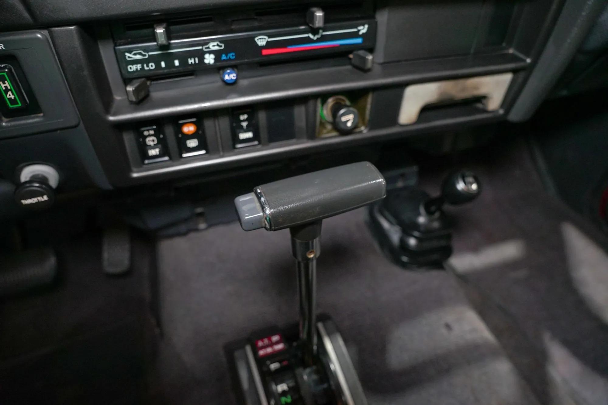1989 Toyota Land Cruiser FJ62