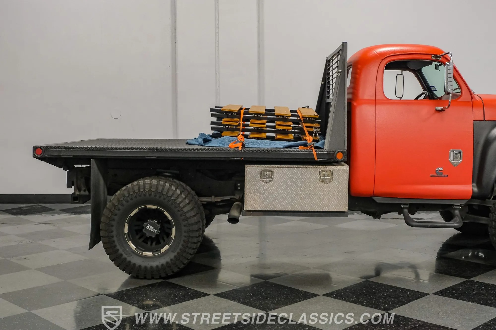 Cummins-Powered 1949 Studebaker Pickup 4×4