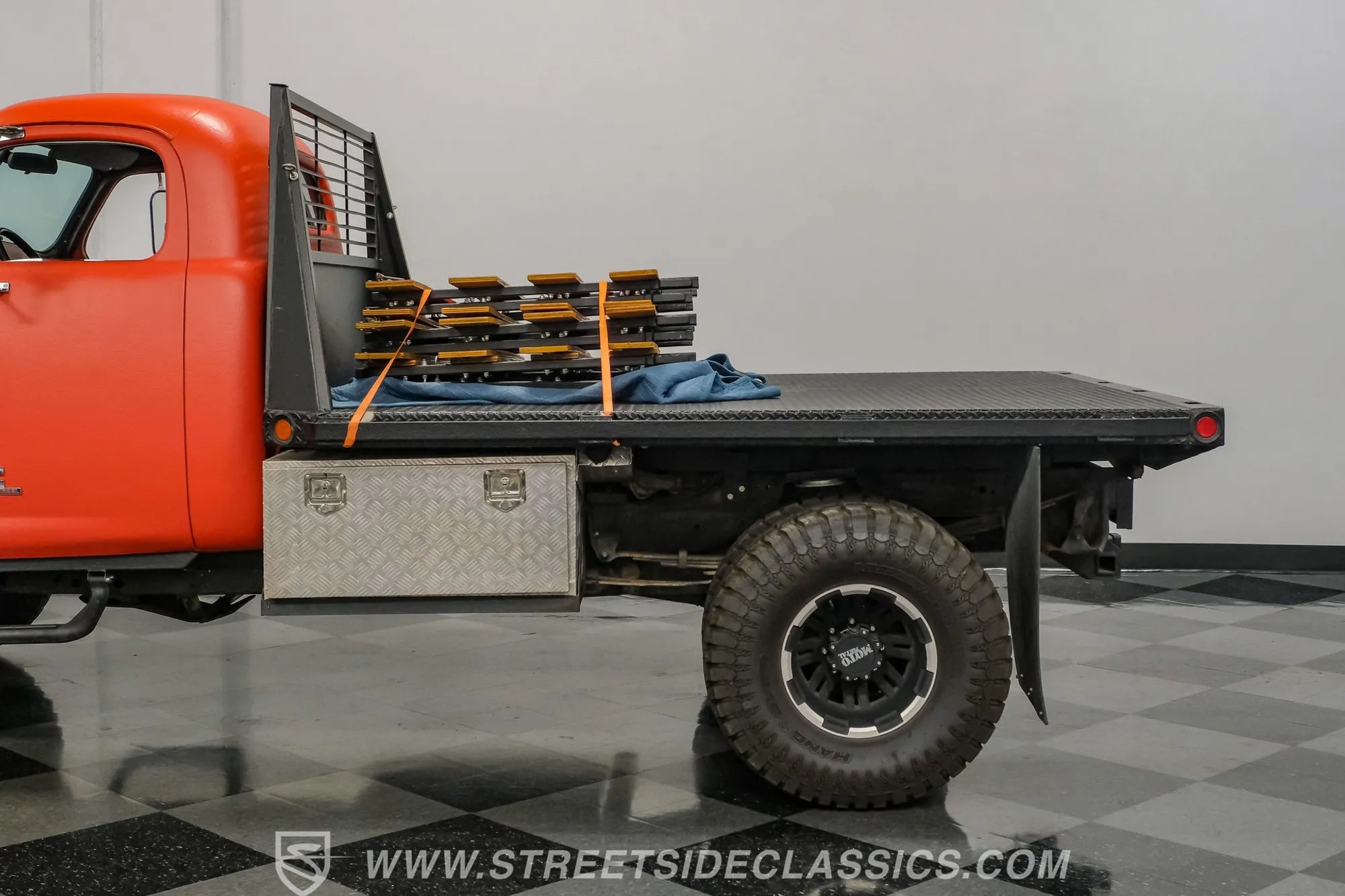 Cummins-Powered 1949 Studebaker Pickup 4×4