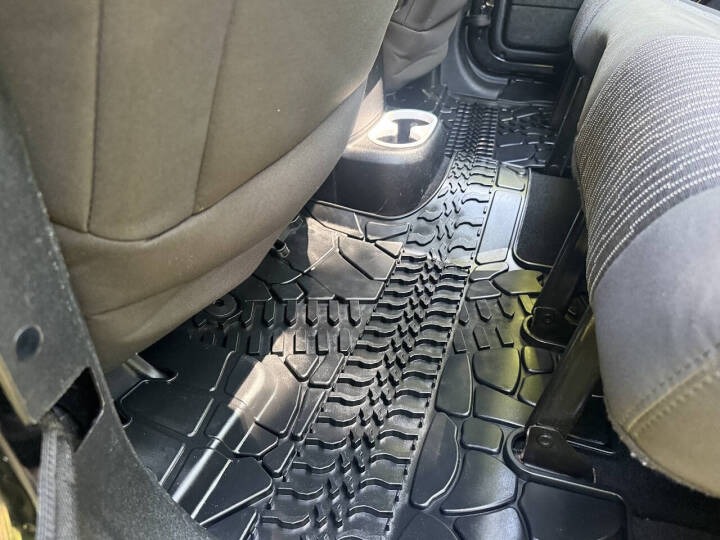 2011 Jeep Wrangler Unlimited Sahara