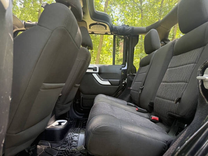 2011 Jeep Wrangler Unlimited Sahara