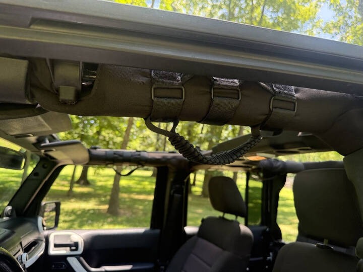 2011 Jeep Wrangler Unlimited Sahara
