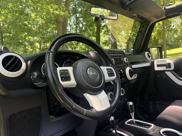 2011 Jeep Wrangler Unlimited Sahara