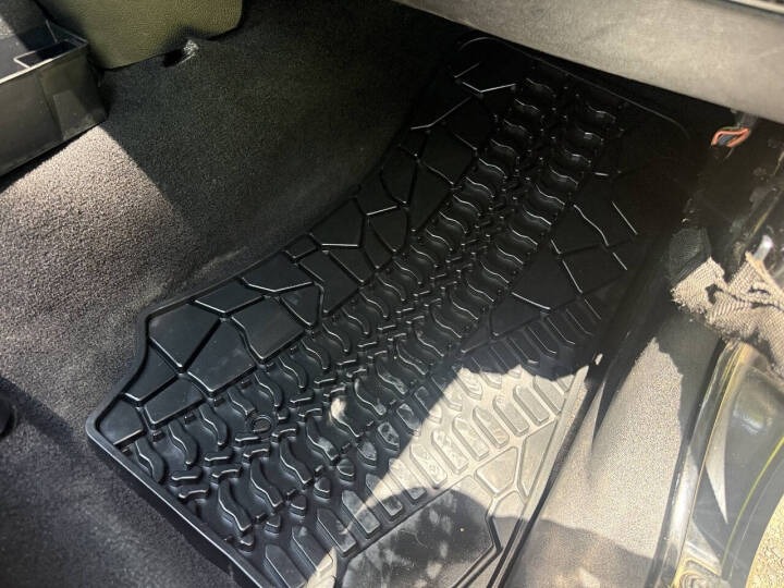 2011 Jeep Wrangler Unlimited Sahara