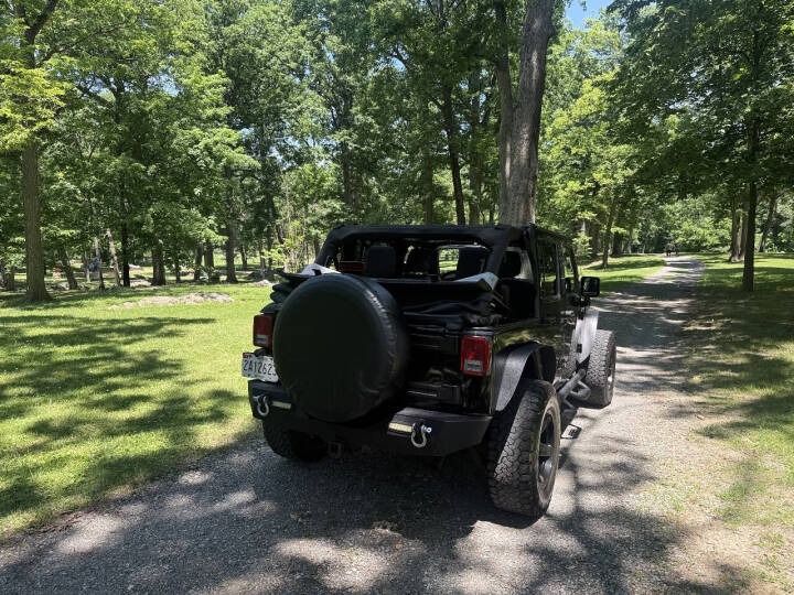 2011 Jeep Wrangler Unlimited Sahara
