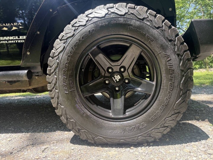 2011 Jeep Wrangler Unlimited Sahara