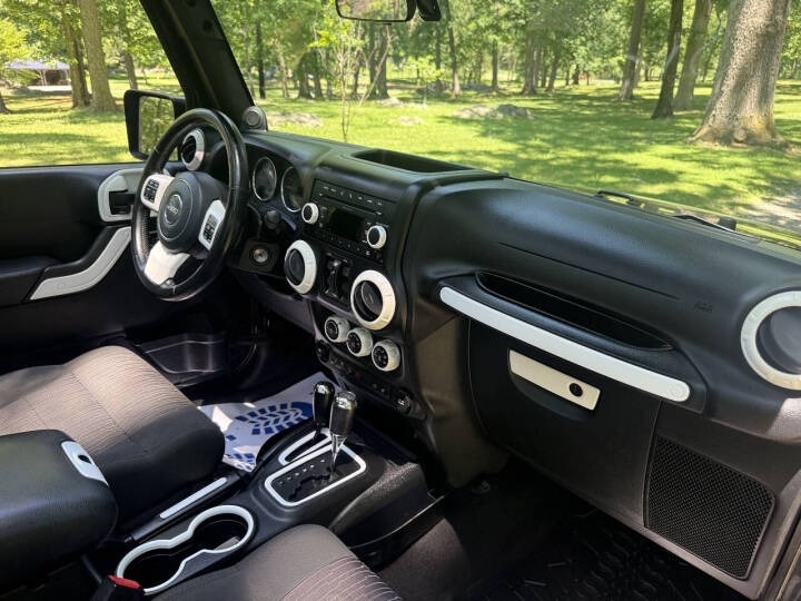 2011 Jeep Wrangler Unlimited Sahara