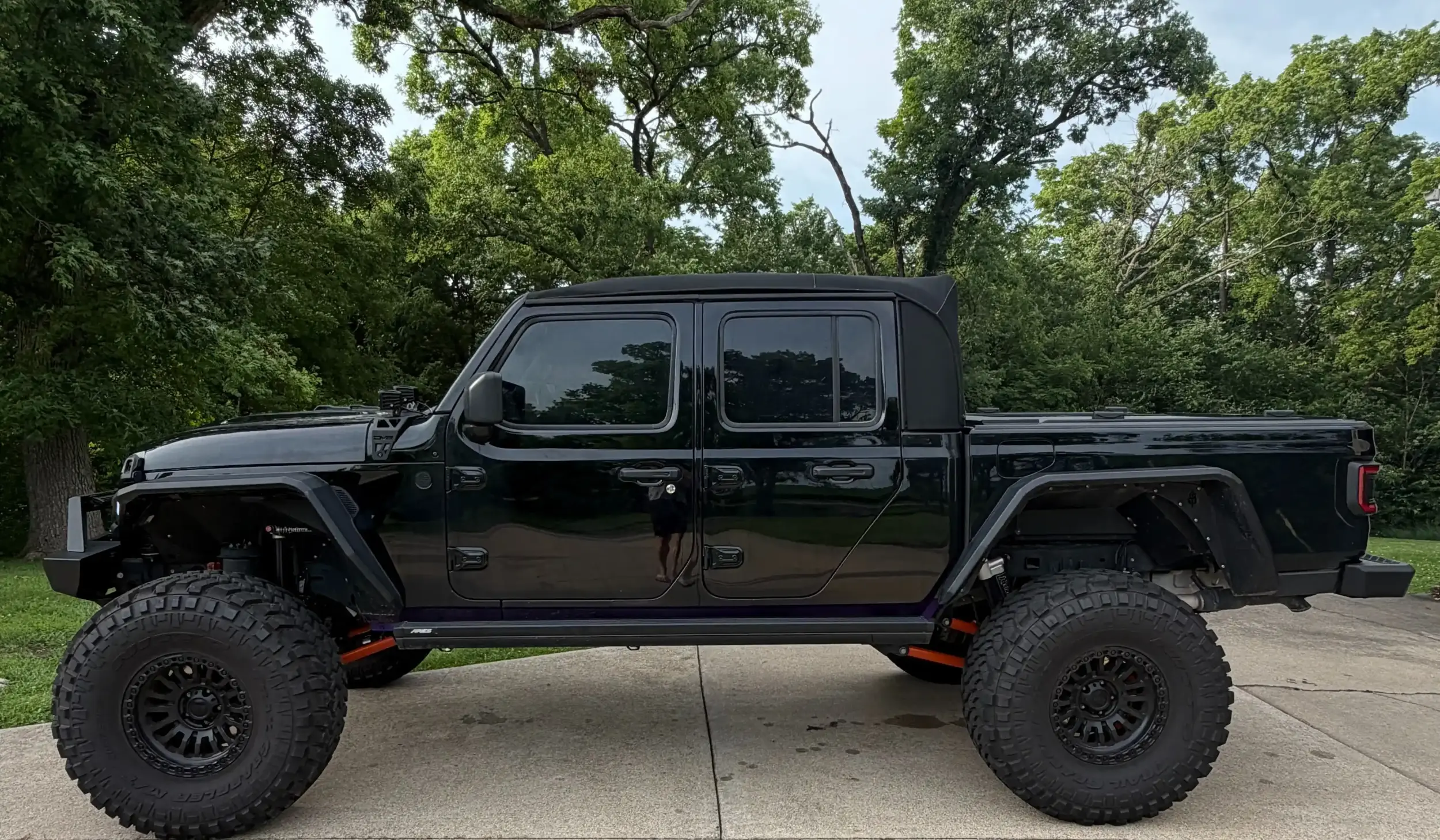 Modified 2022 Jeep Gladiator Mojave
