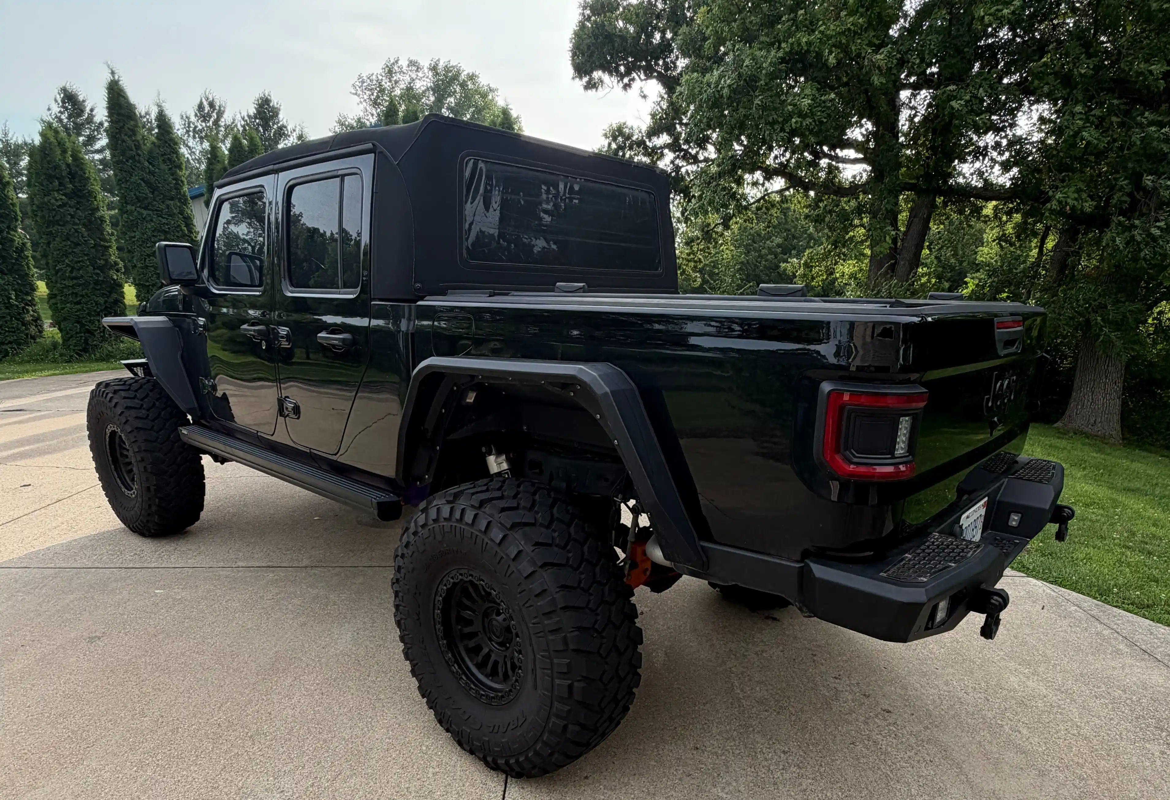 Modified 2022 Jeep Gladiator Mojave - 3