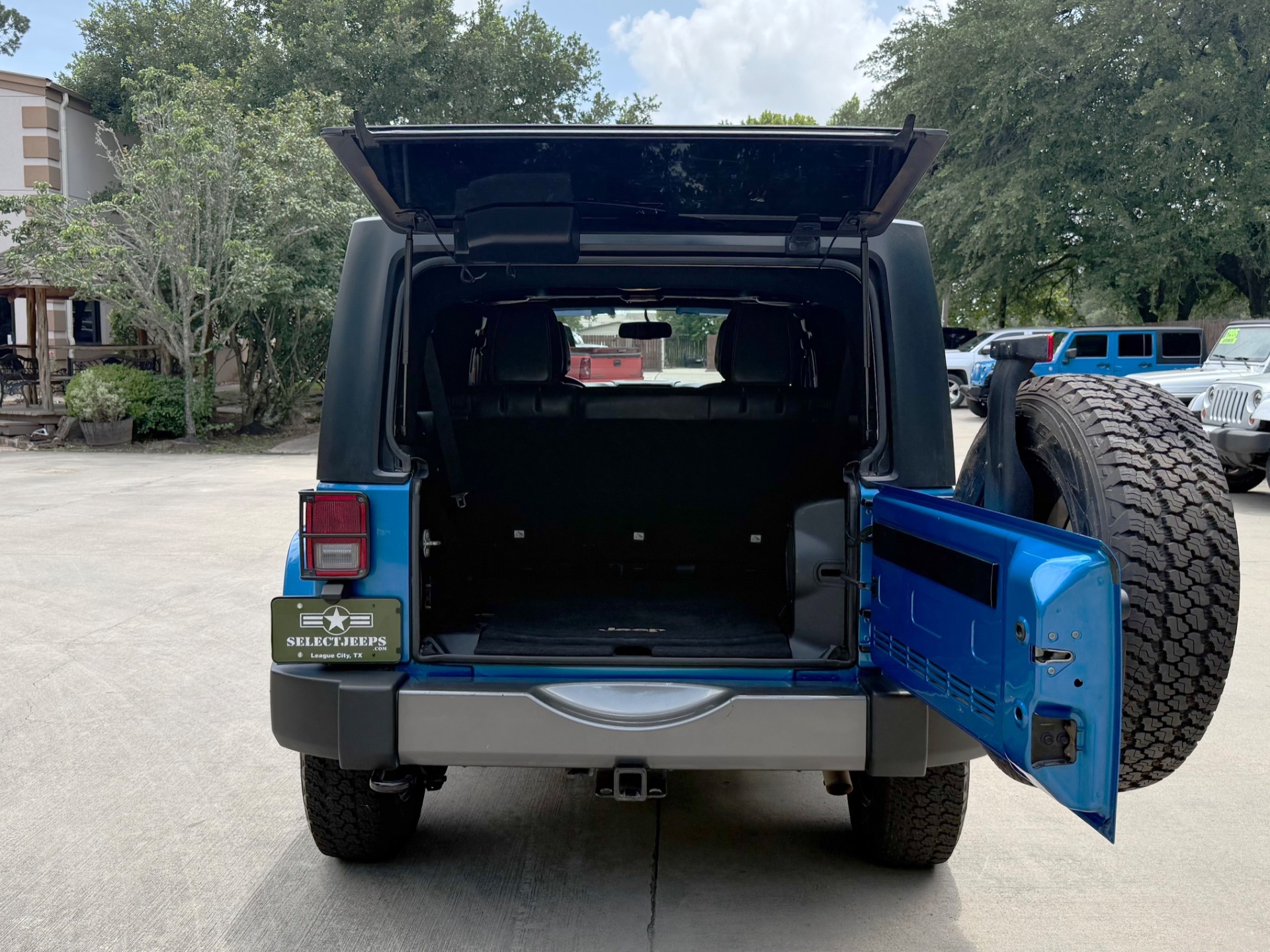 2014 Jeep Wrangler Unlimited Freedom Edition