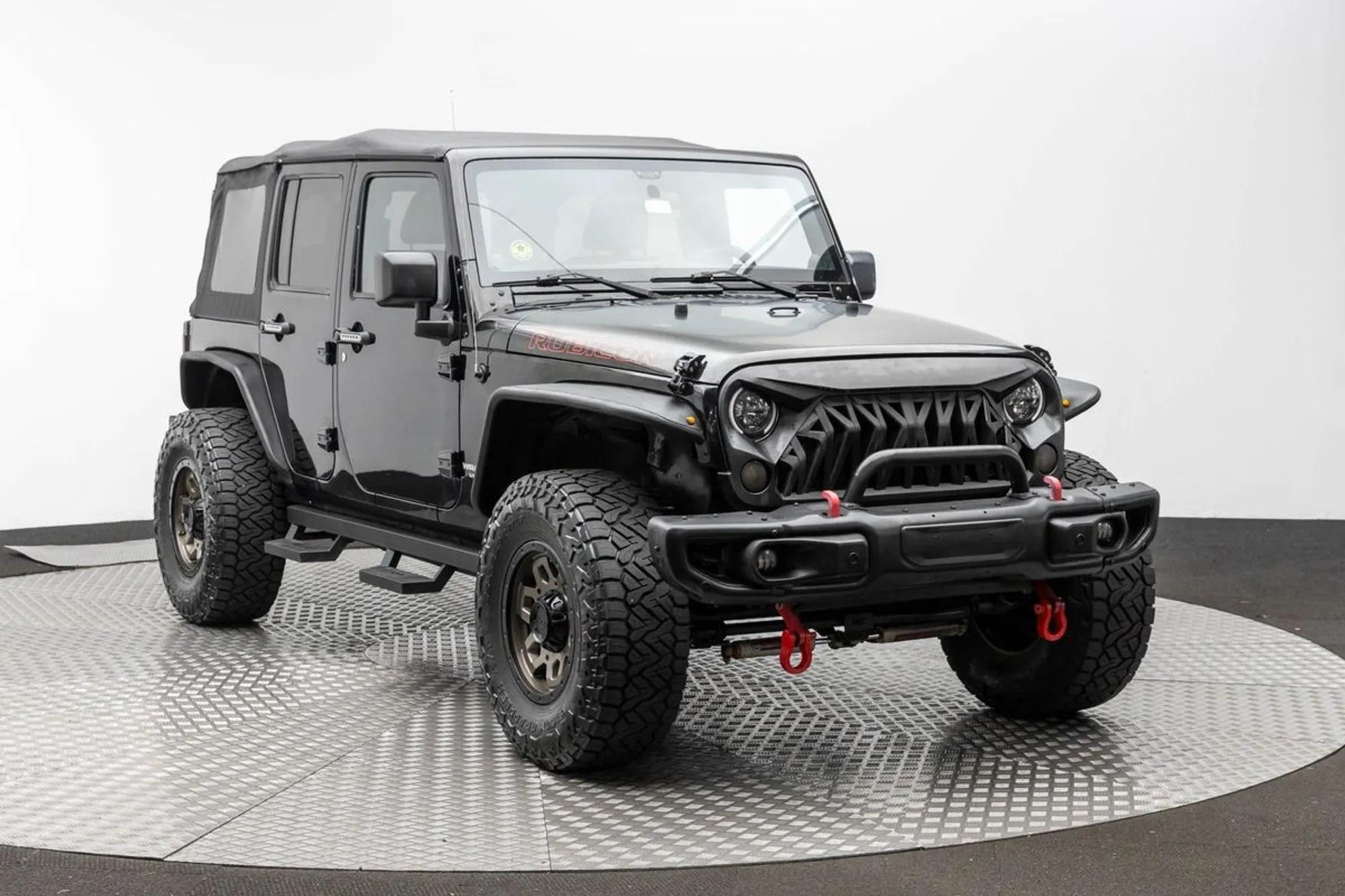 2012 Jeep Wrangler Unlimited Rubicon - 2