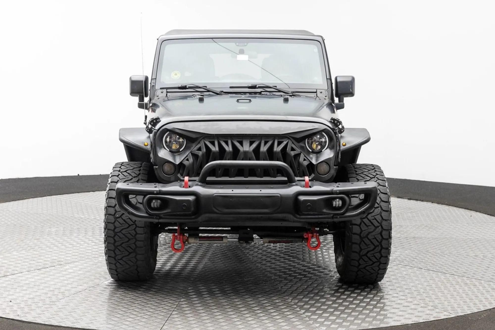 2012 Jeep Wrangler Unlimited Rubicon - 3