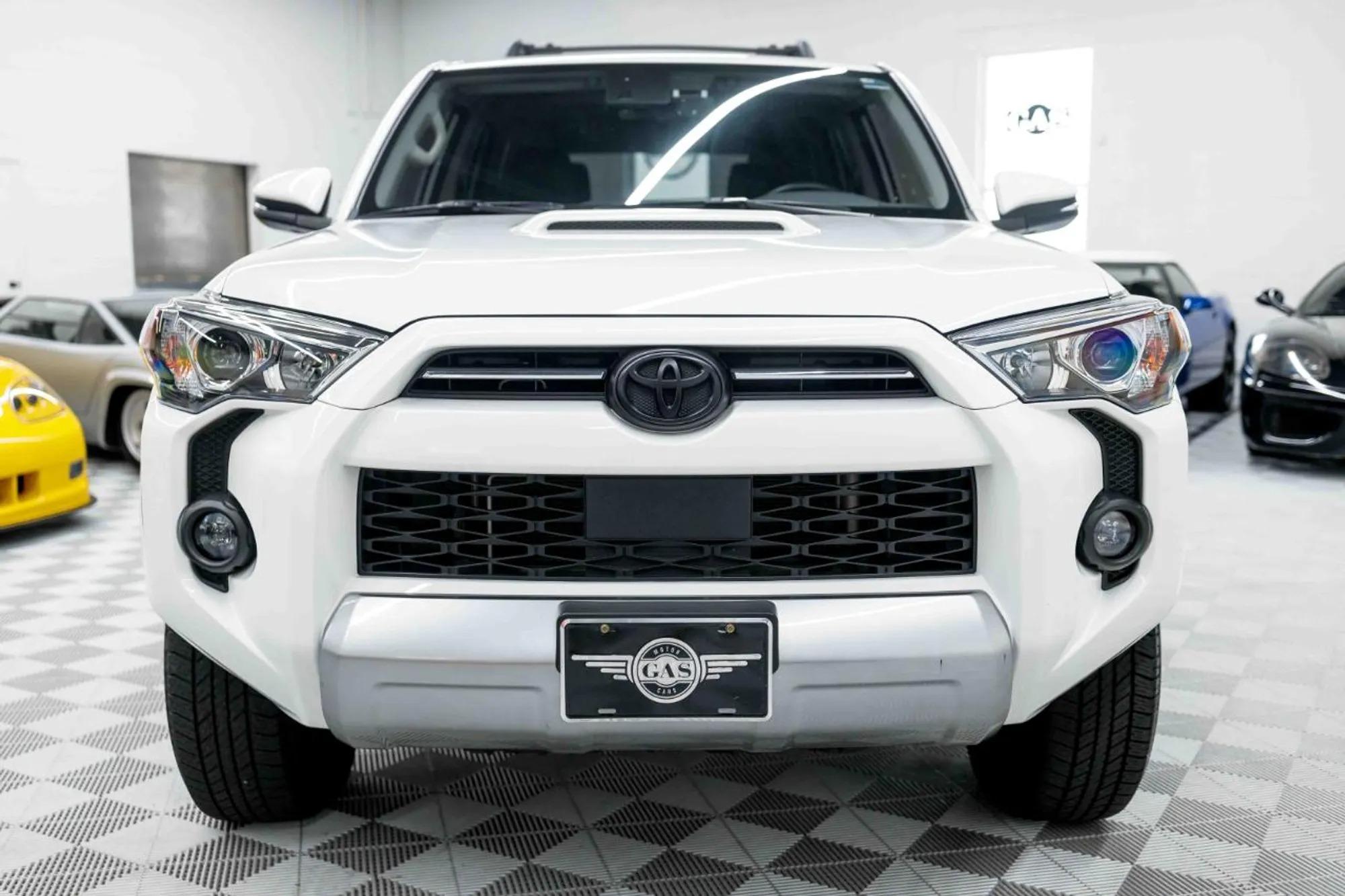 2023 Toyota 4Runner TRD Off-Road Premium - 2