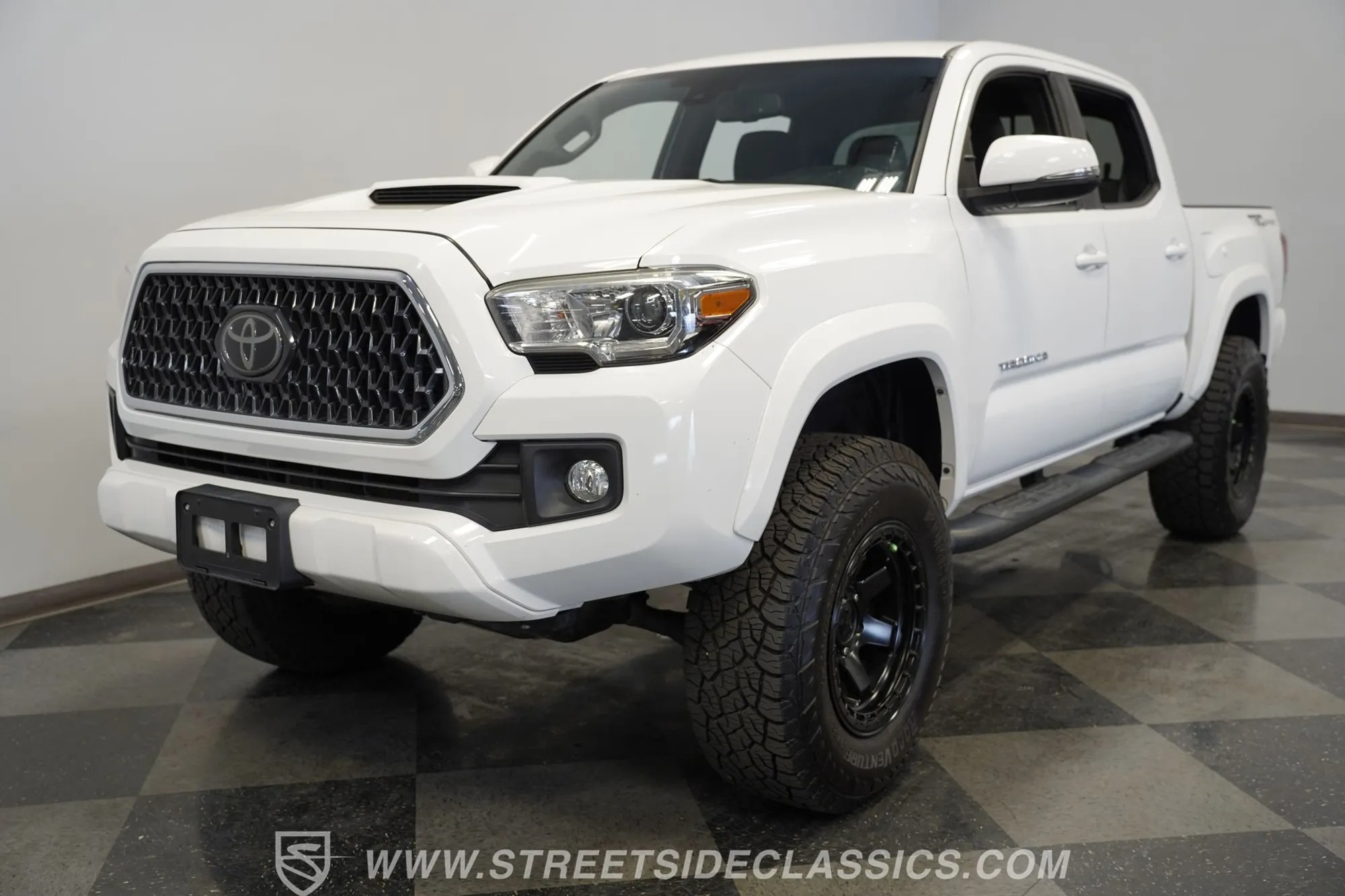  Toyota Tacoma