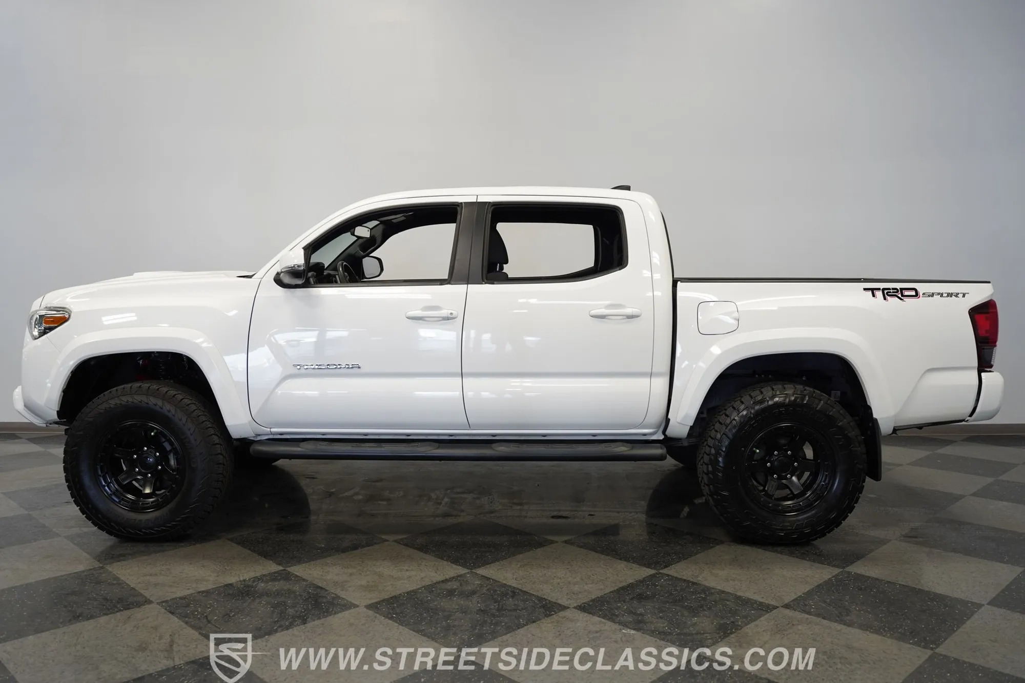 2018 Toyota Tacoma TRD Sport