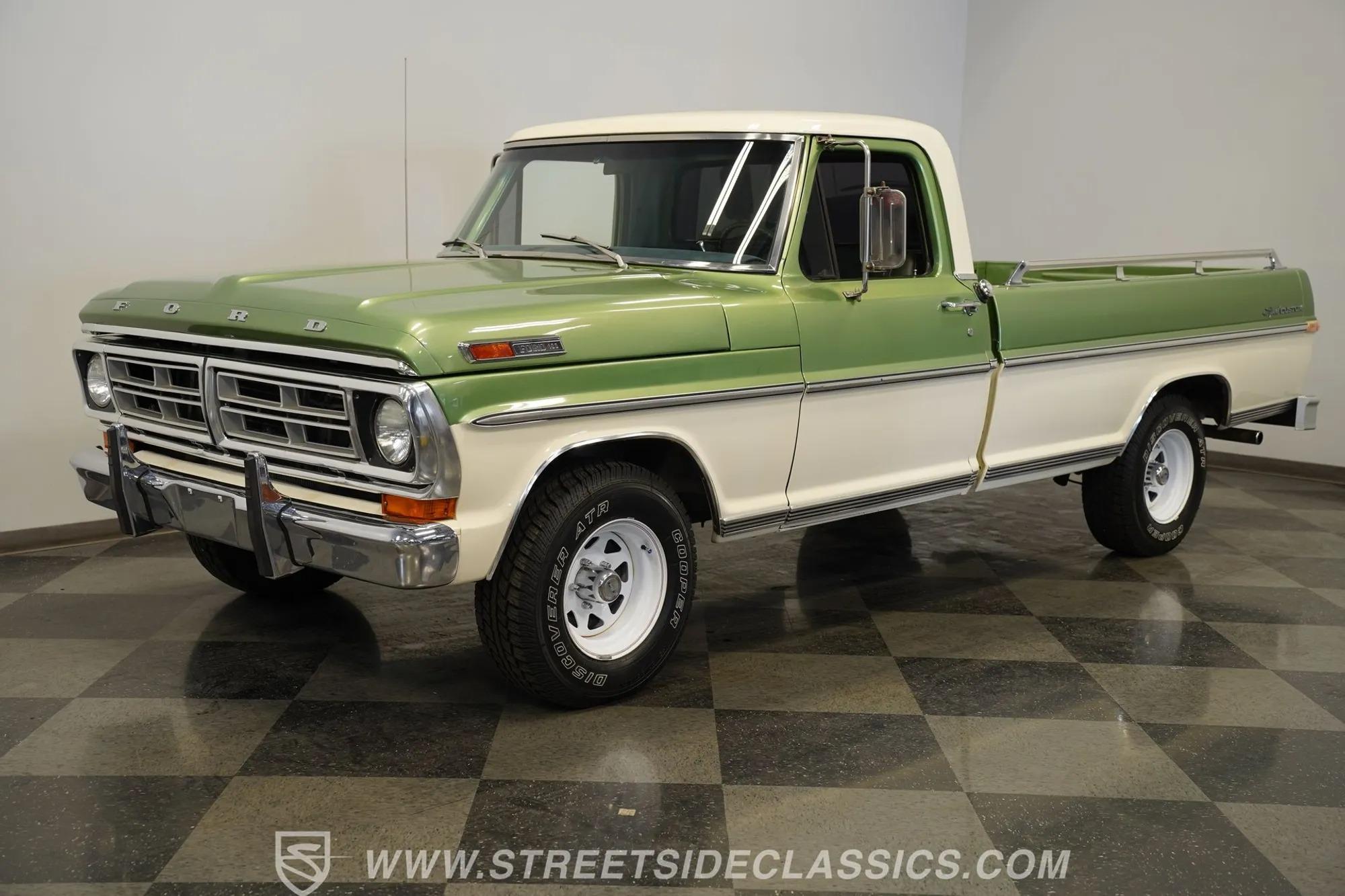 1972 Ford F-100 Sport Custom - 3