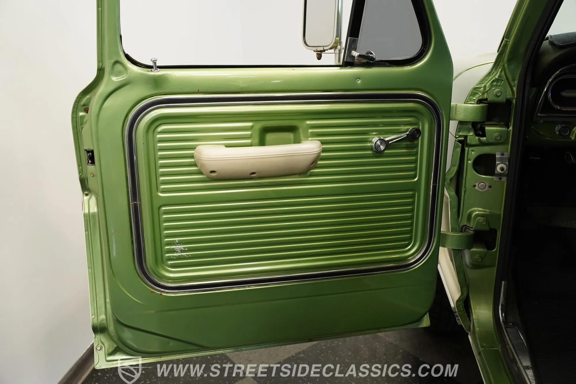 1972 Ford F-100 Sport Custom