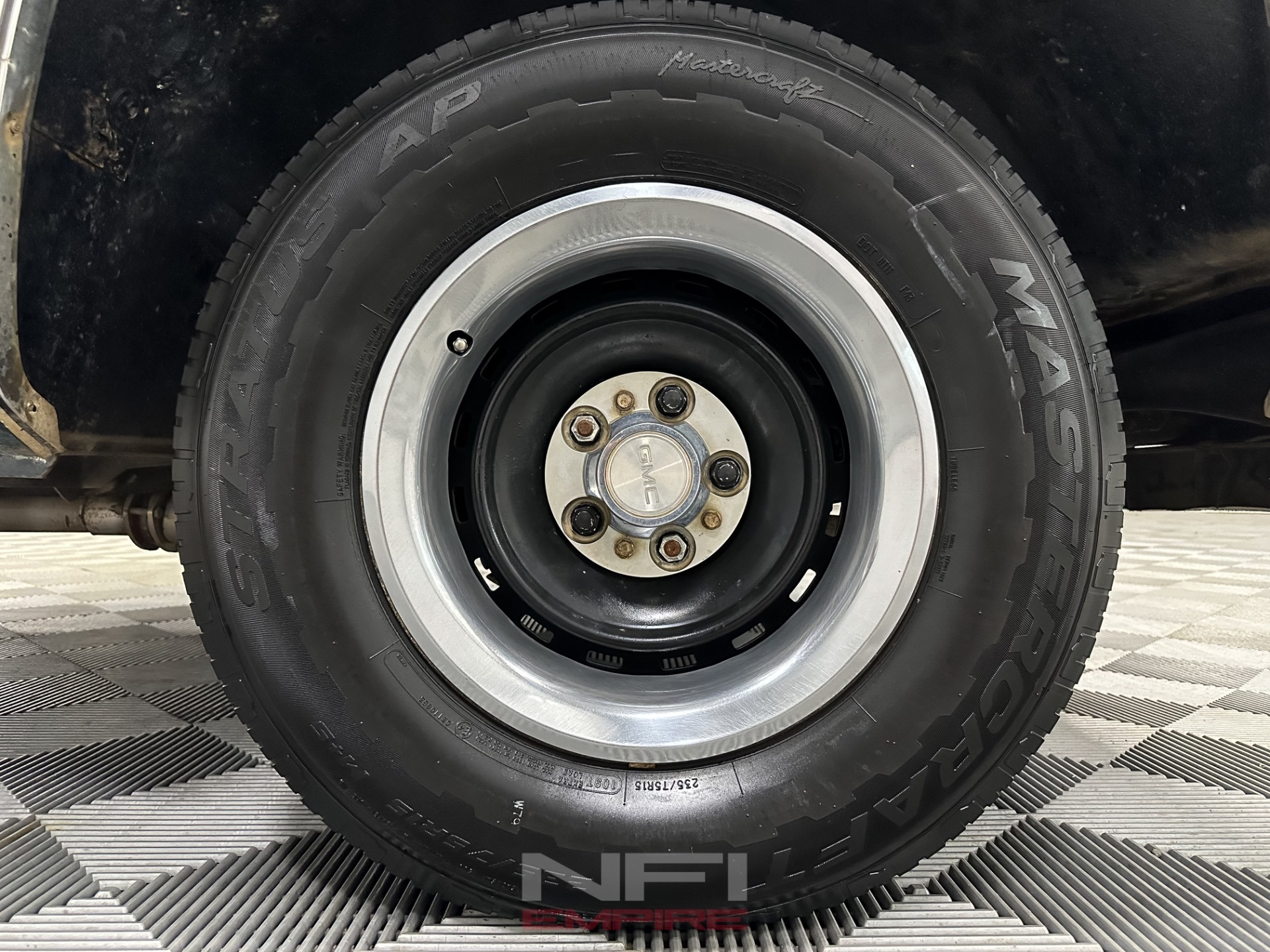 1982 GMC C1500 Sierra