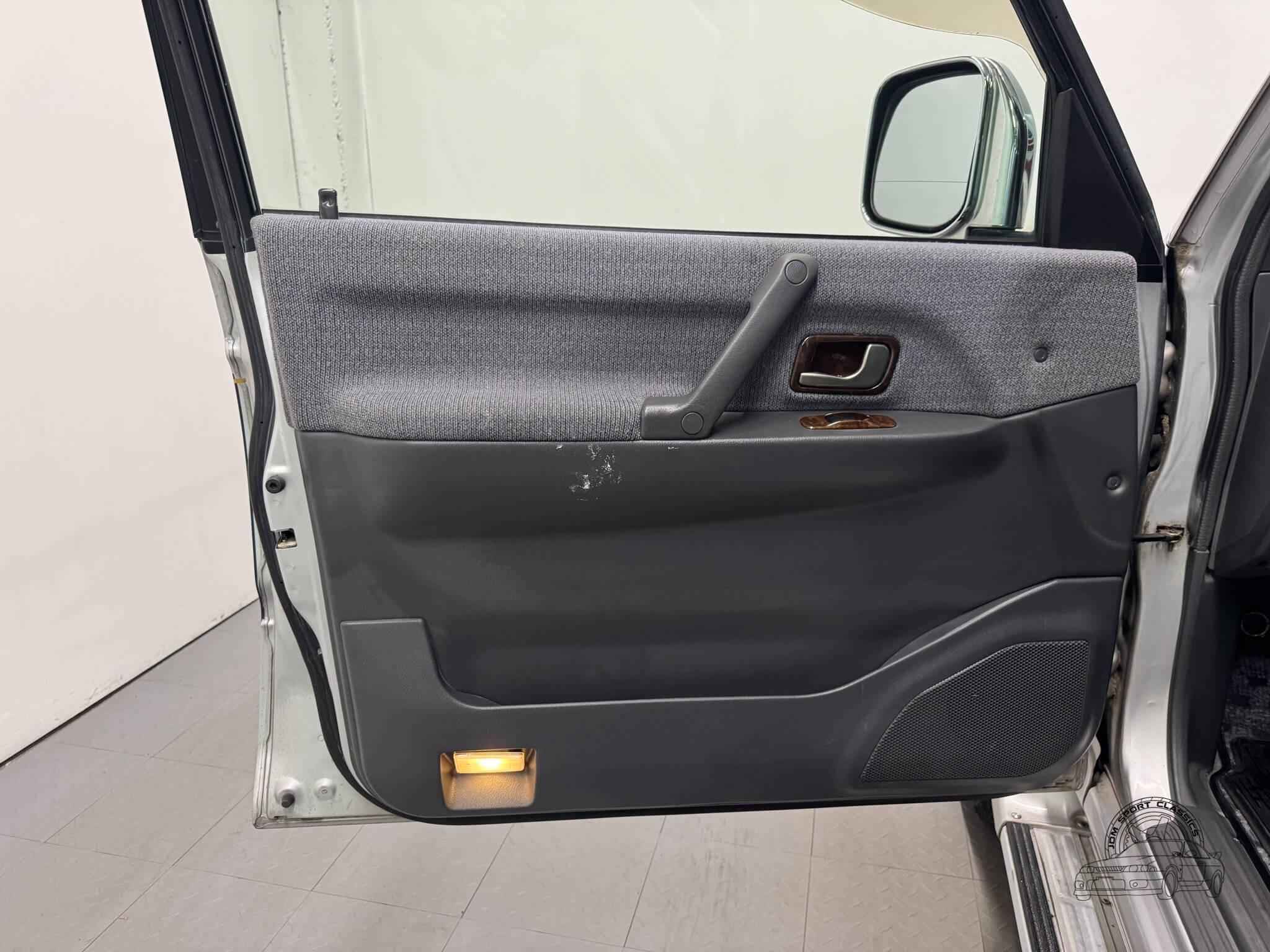 1998 Mitsubishi Pajero Exceed GEO