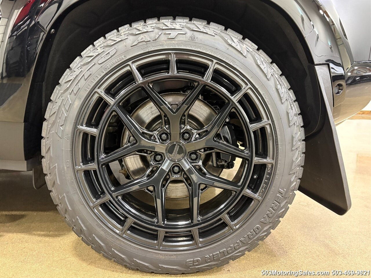 Modified 2023 Land Rover Defender 90