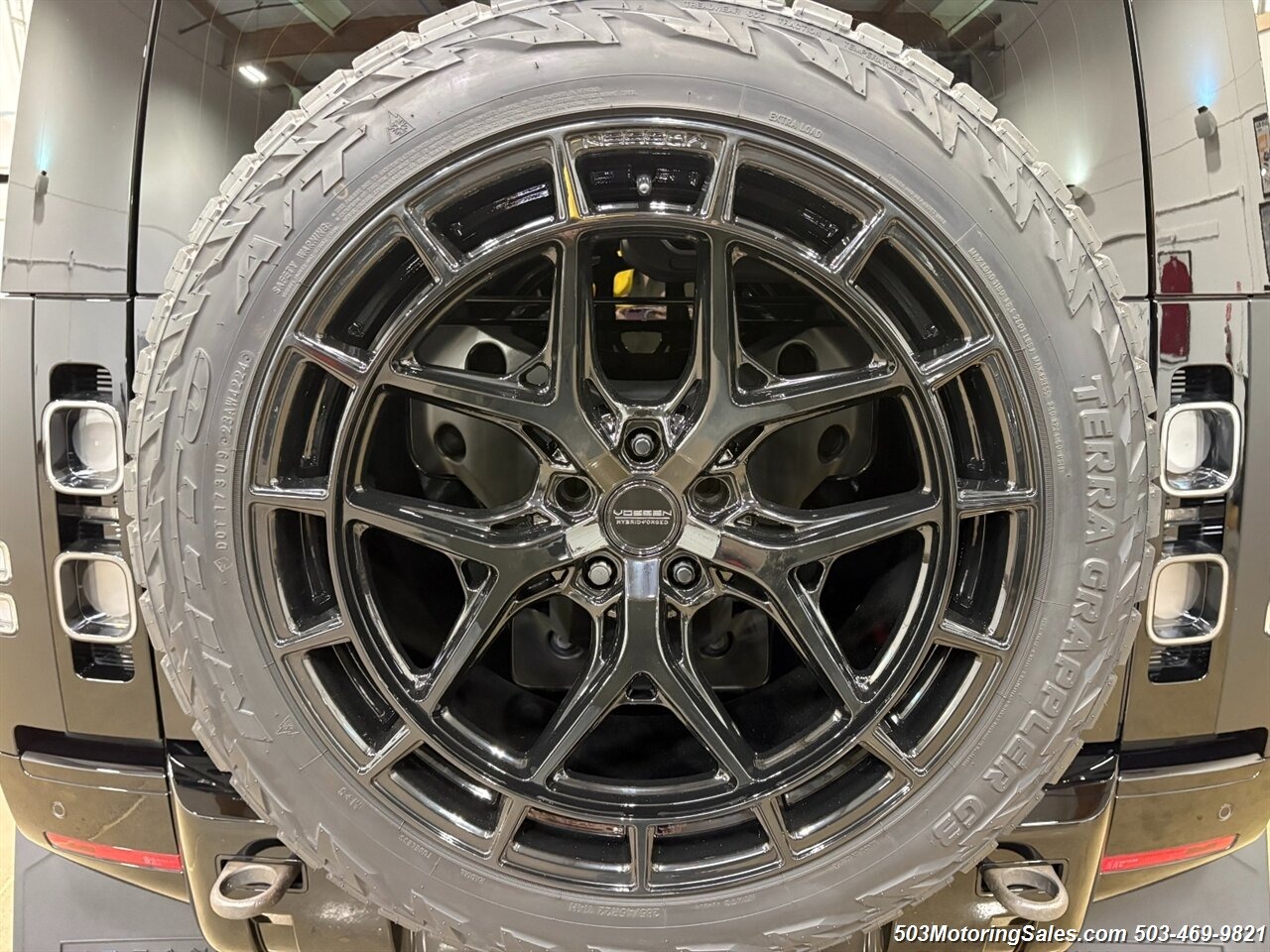 Modified 2023 Land Rover Defender 90