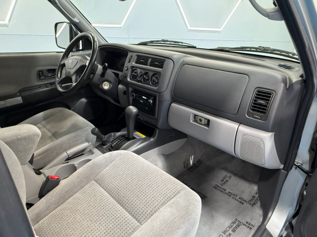 2000 Mitsubishi Montero Sport