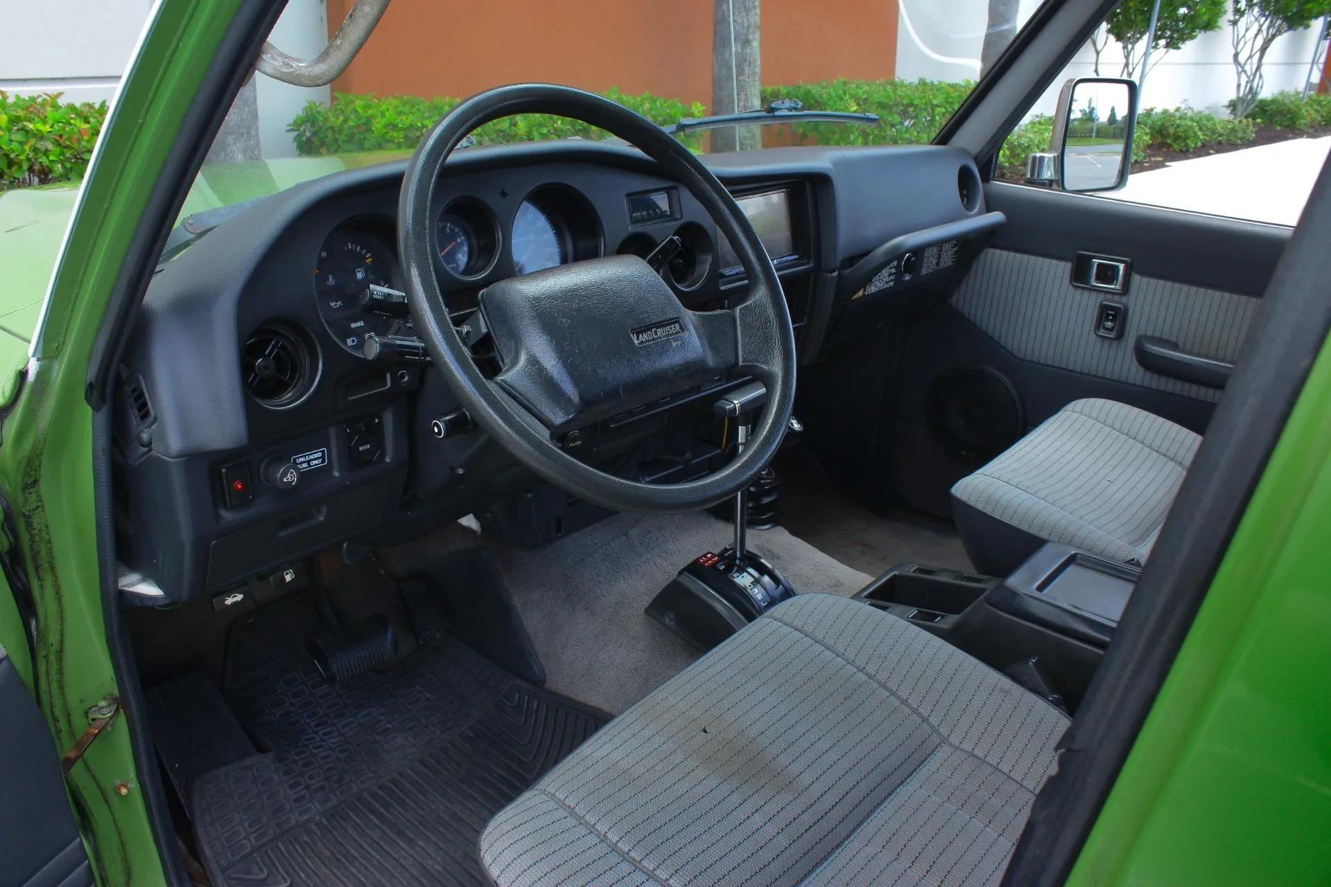1990 Toyota Land Cruiser FJ62