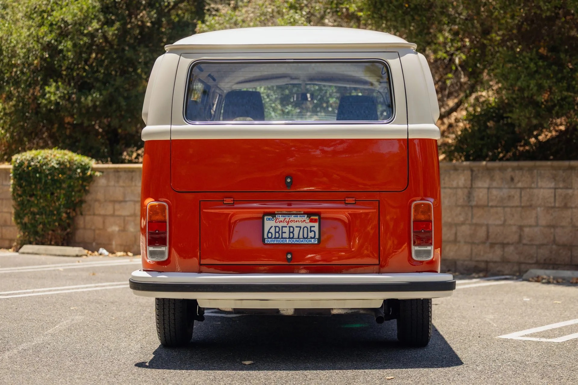 1975 Volkswagen Type 2 Center Isle - 4