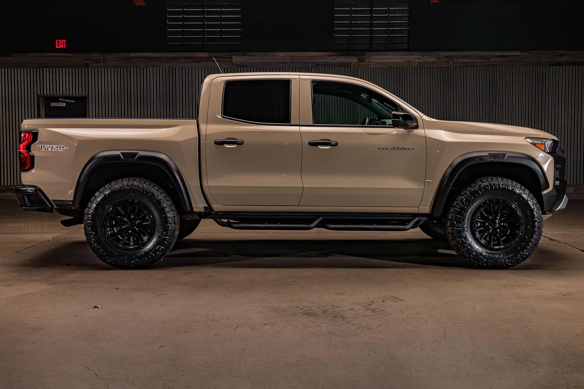 2023 Chevrolet Colorado Trail Boss - 5