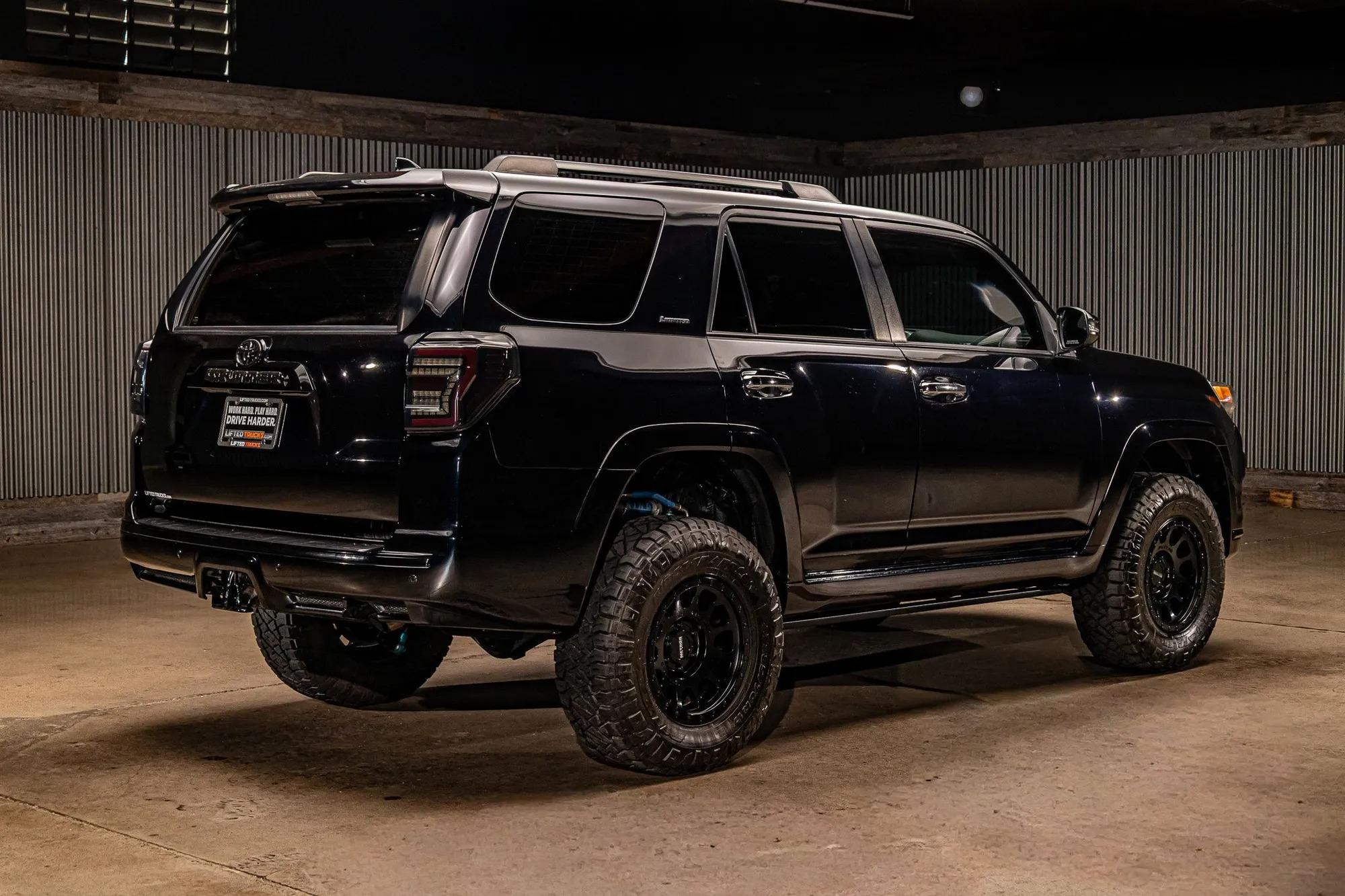 2023 Toyota 4Runner Limited - 3