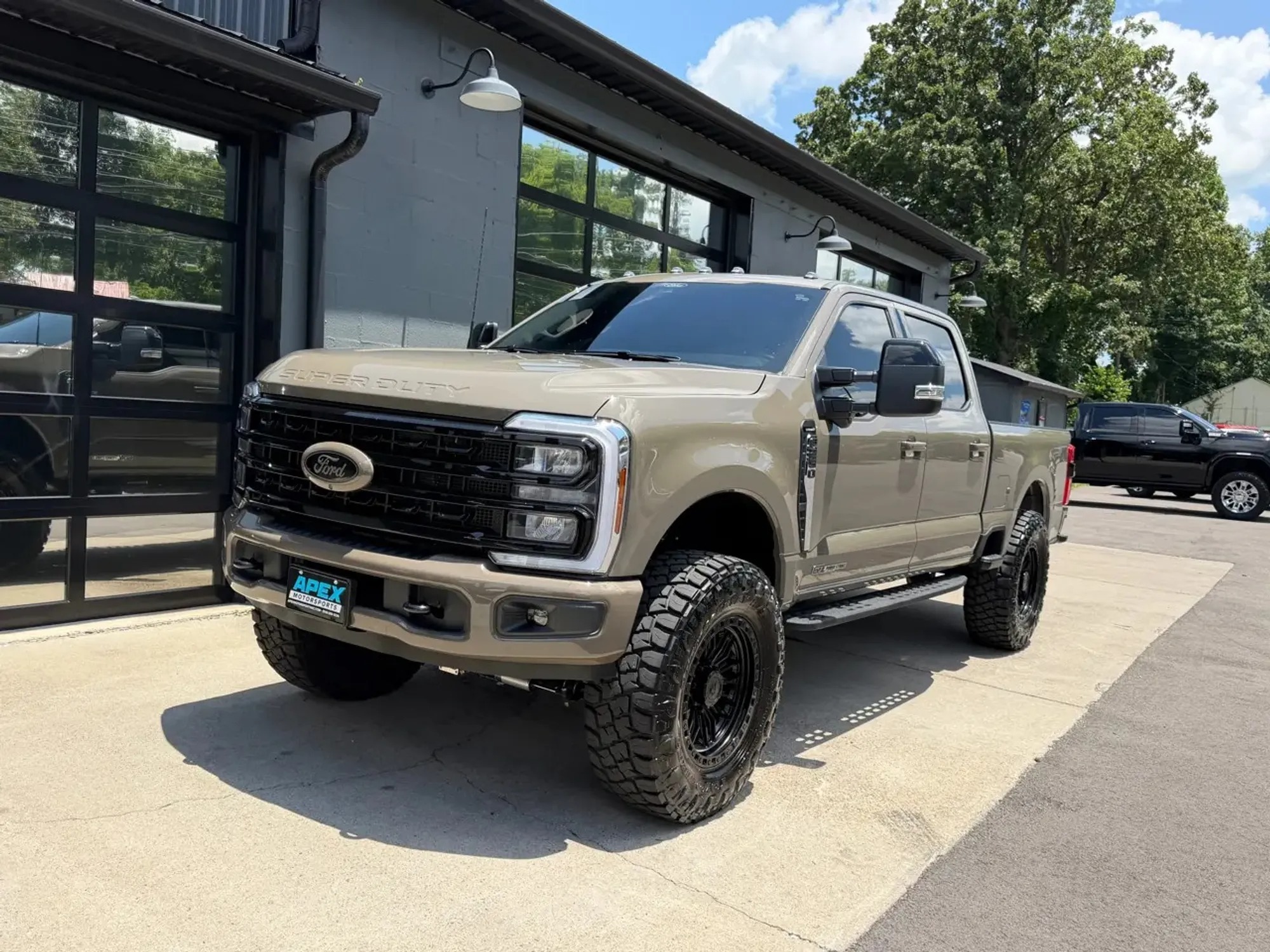 2026 Ford F-250 Super Duty Lariat - 2